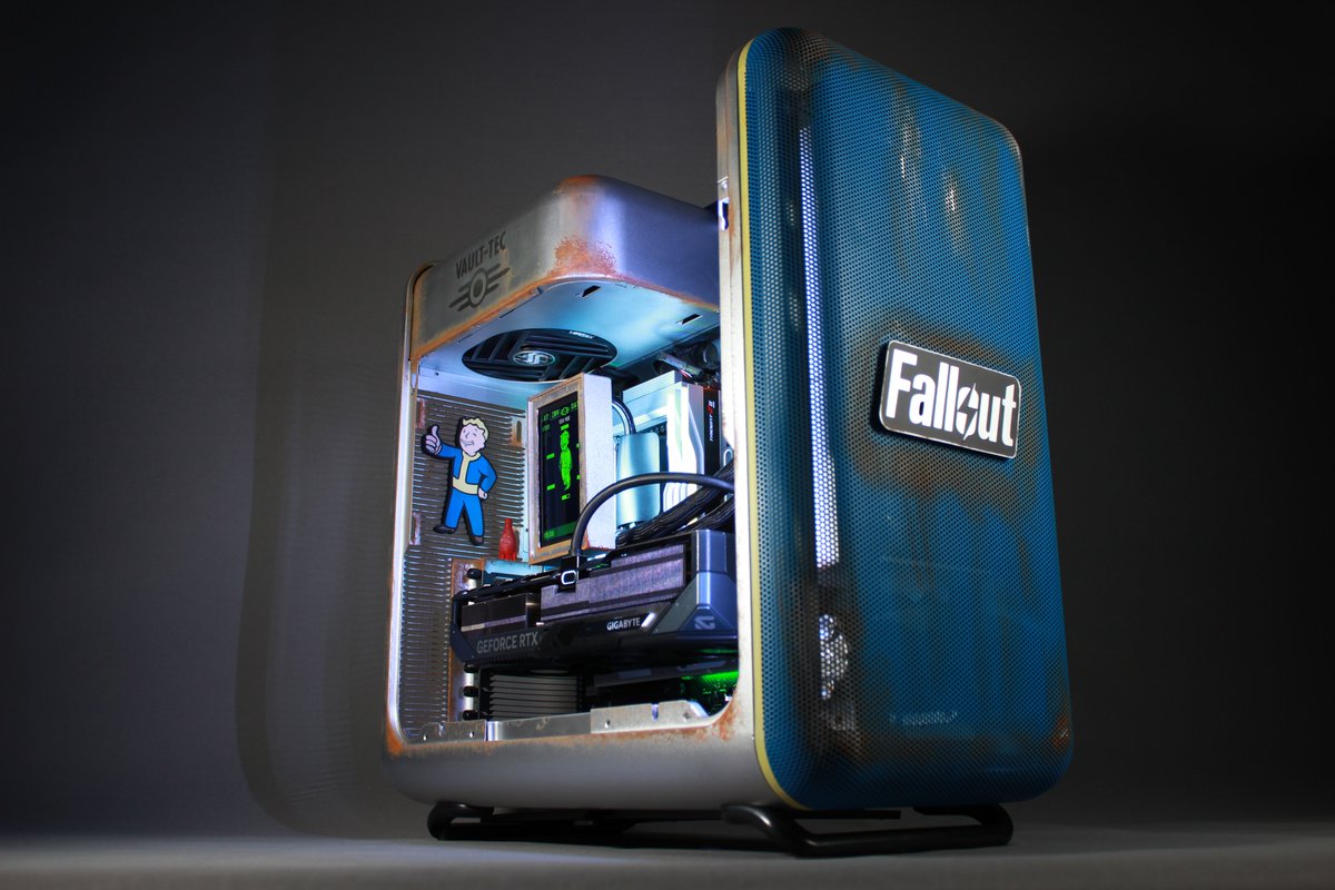 Phenom Design & Photography tweet media