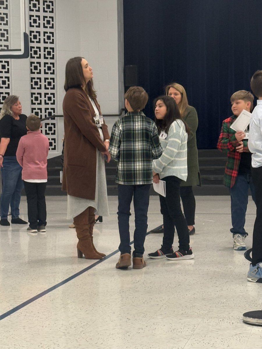 Mrs. Quinones’ Class tweet media