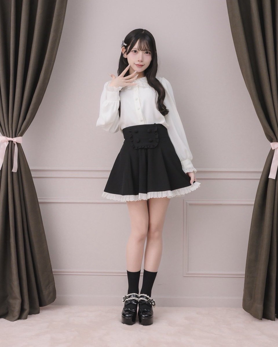 pium Valentine Collection 🍫💌／ ♡ハートボタンフリルフレア