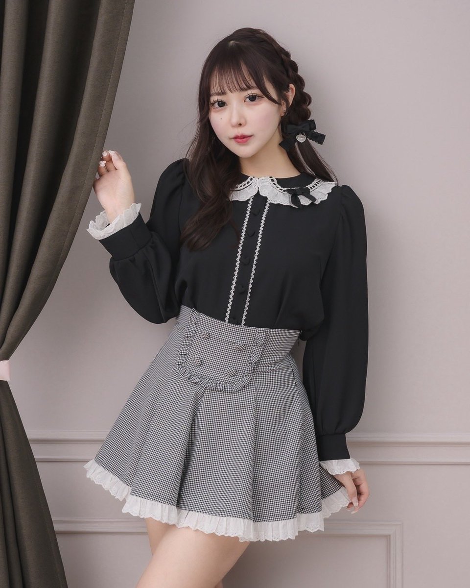 pium Valentine Collection 🍫💌／ ♡ハートボタンフリルフレア