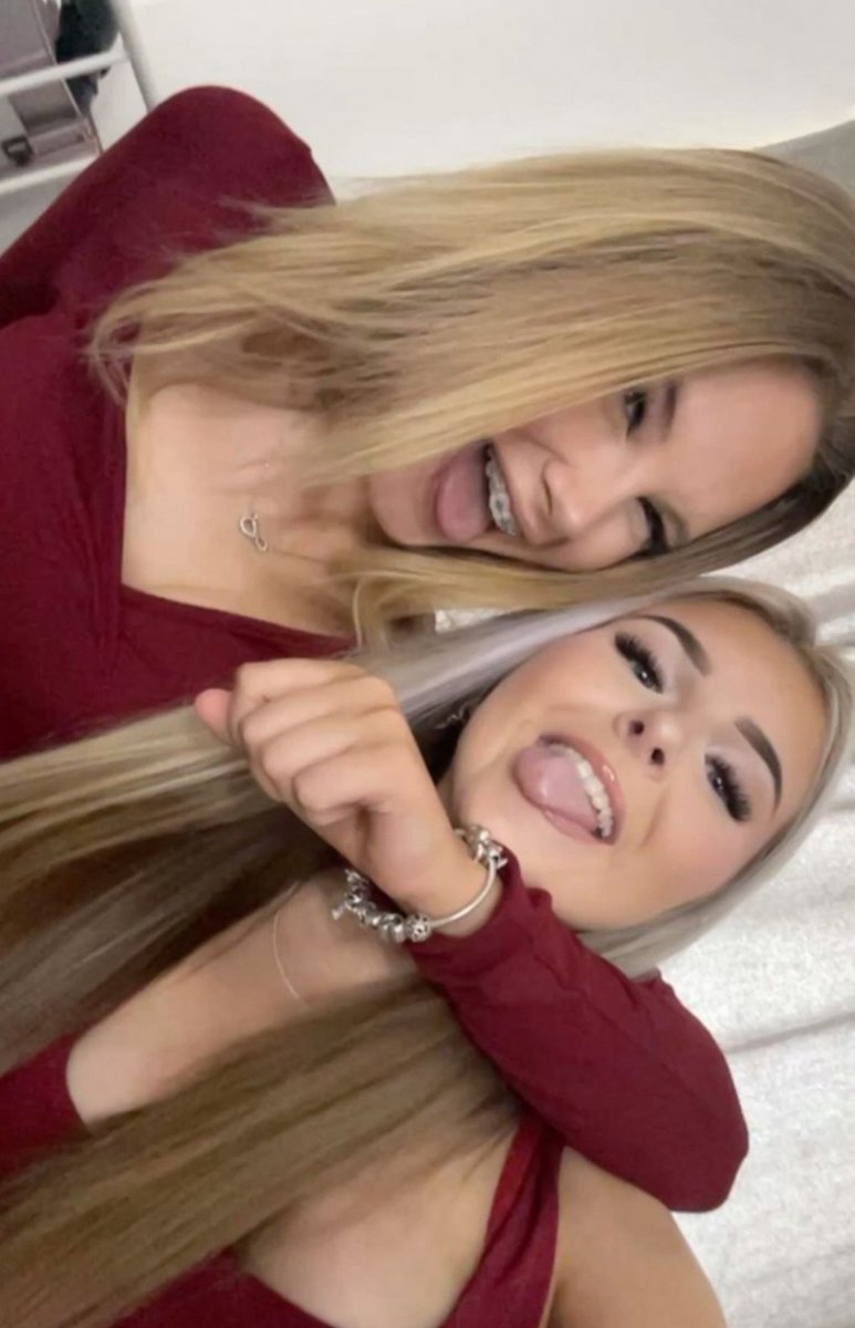 Les 2 copines 👩🏼👩🏻 tweet media