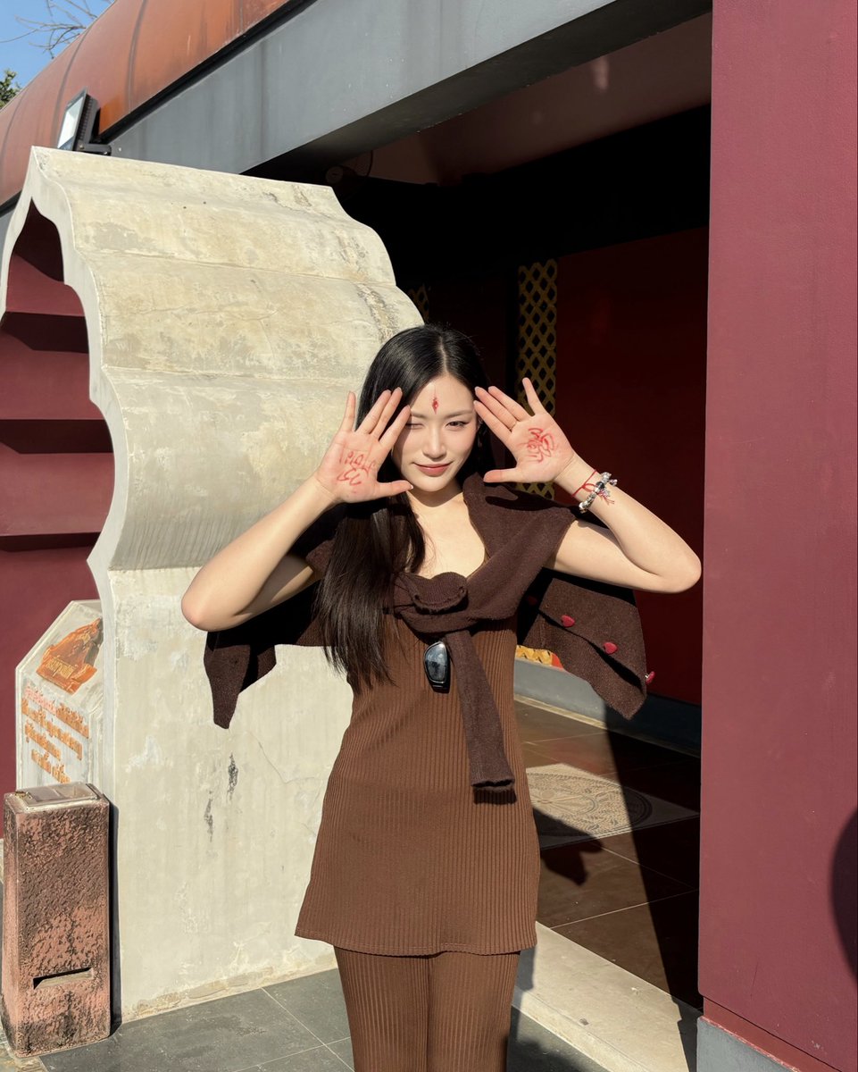 SaraSupatsara tweet media