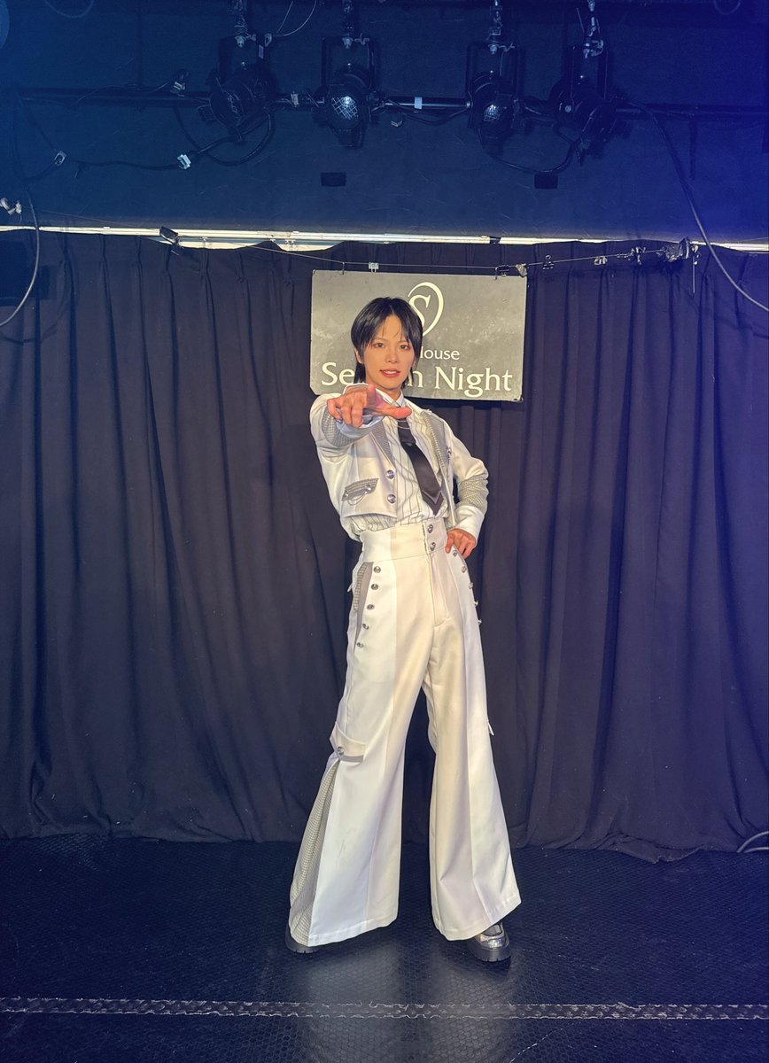 朝賀誕生日おめでとう🤍👼🏻🎉 これからもいっぱい頼らせてね( ᷇࿀ ᷆ )