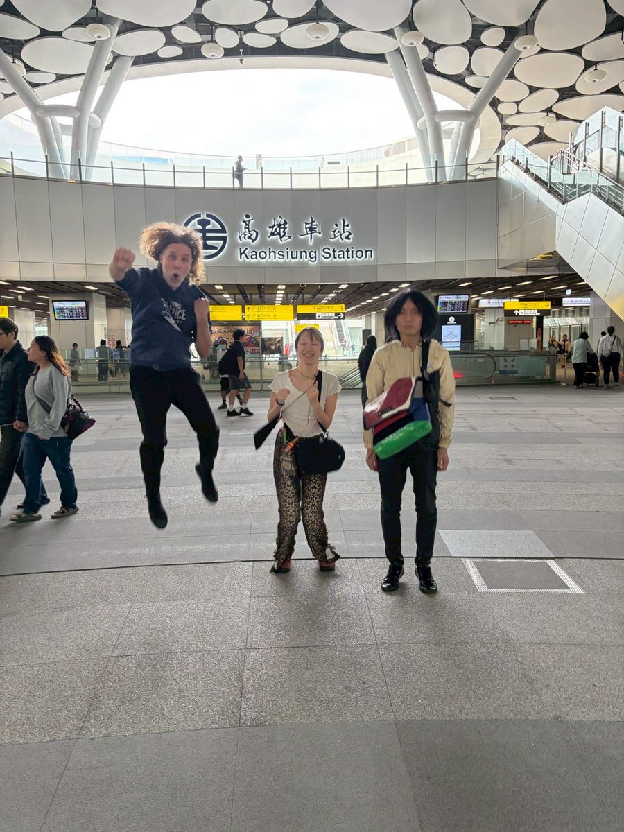 o'summer vacation tweet media