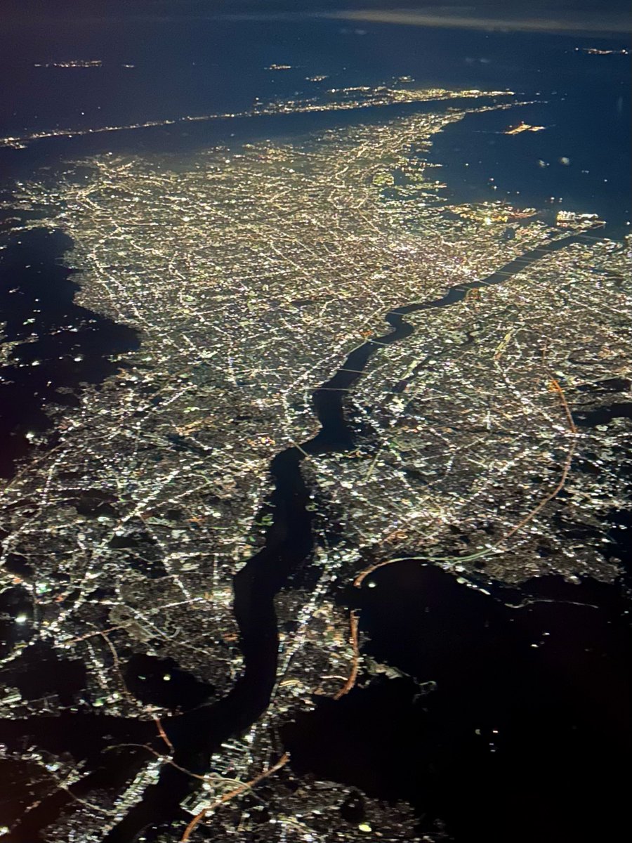 大阪の夜景がめっちゃ綺麗です