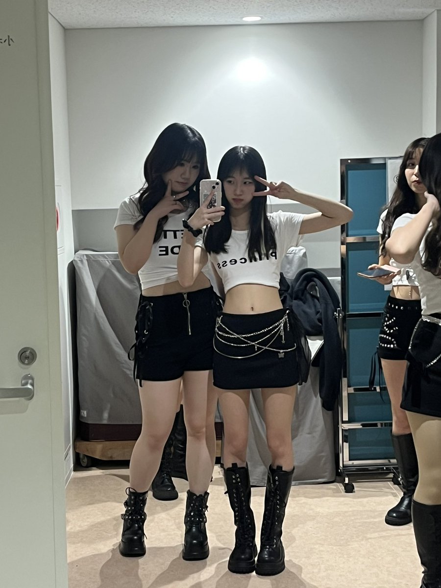 yourimi_'s tweet photo. 2/1 @Ksoleilofficial 
ive-xoxz
　➡️イソ https://t.co/AuV8a0c5w6