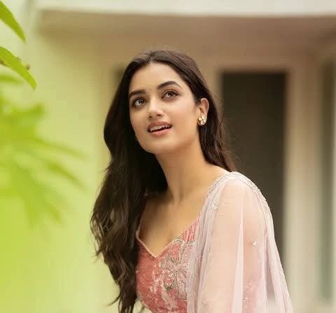 BollyGupp tweet media