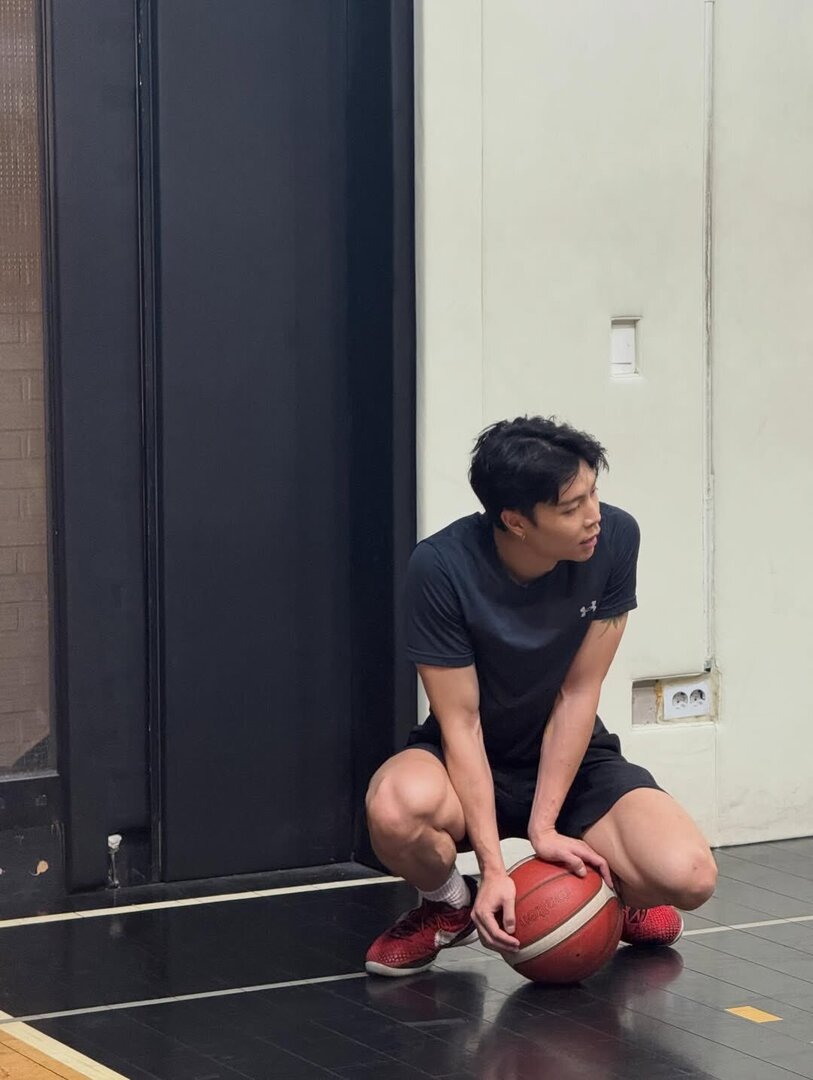 selfolssi ♤ tweet media