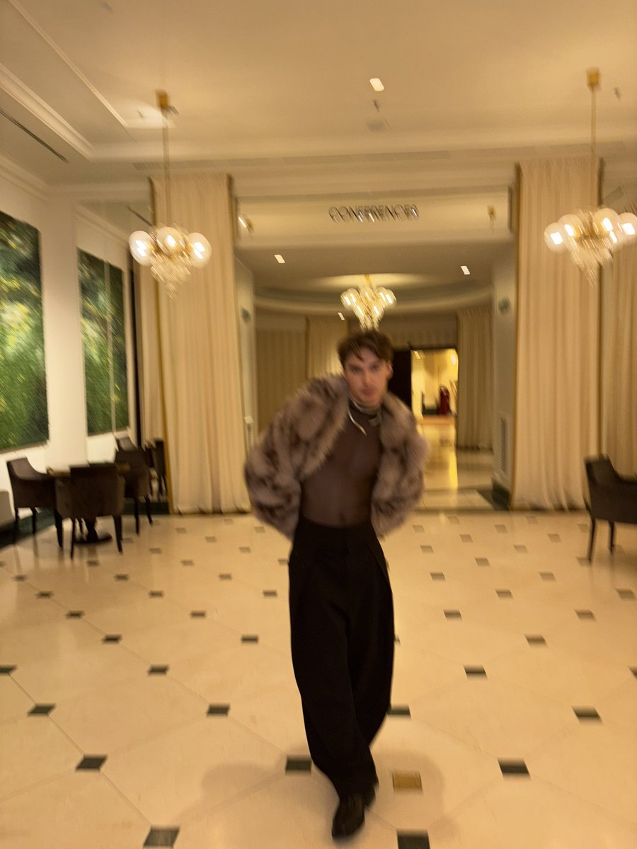 B_danil_'s tweet photo. Продовження з рейву 😎💅🏼🤣 https://t.co/Ah184WjRCZ