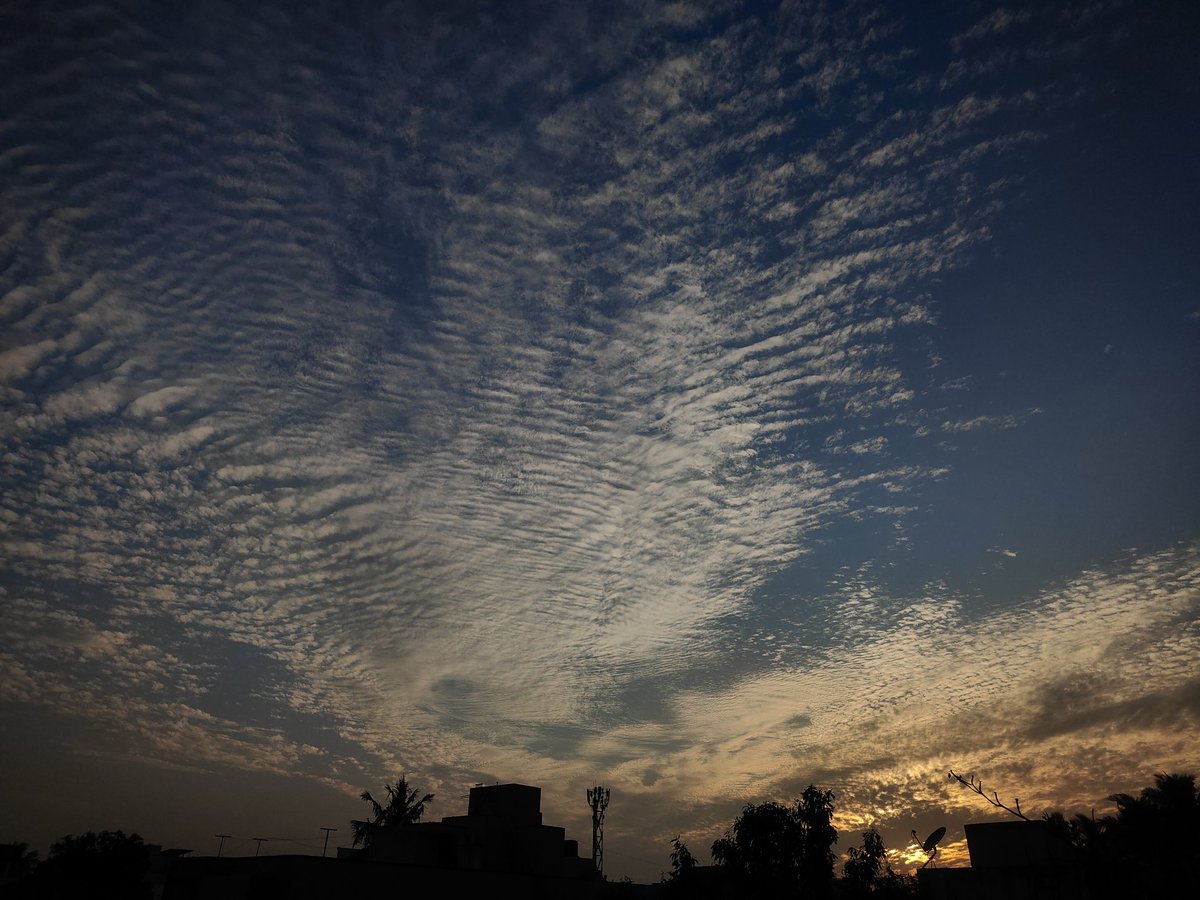 It's s pure bliss watching the sky .