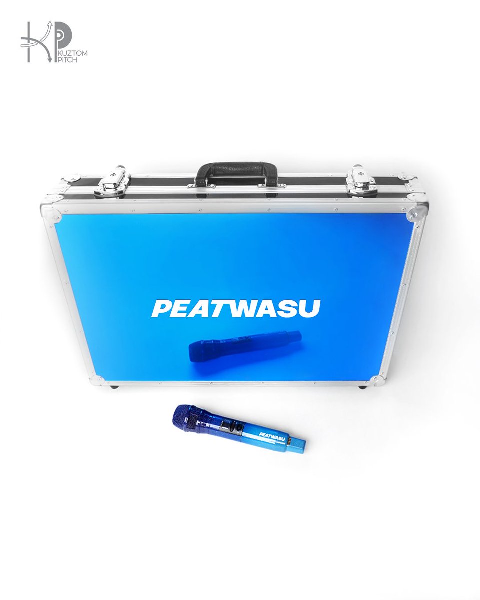 KuztomPitch's tweet image. More than a microphone.
A blue gradient gloss galaxy SLX-D Shure, specially crafted for K. @peatwasu  from his partner, K. Fort. 💫🎤💙

Any Inquiries please contact 
Line OA : @ kuztompitch

#KuztomPitch #Peatwasu 
#MicrophoneCustom