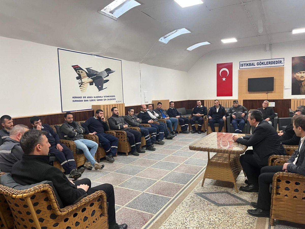 📌Türk Harb-İş Sendikası’ndan 2. Hava Bakım Fabrika Müdürlüğü’ne Ziyaret

Türk Harb-İş Sendikası Genel Başkan Yardımcısı Hasan Karaca ve Şube Yönetim Kurulumuz, 02/02/2026 tarihinde 2. Hava Bakım Fabrika Müdürlüğünü ziyaret etmiştir.