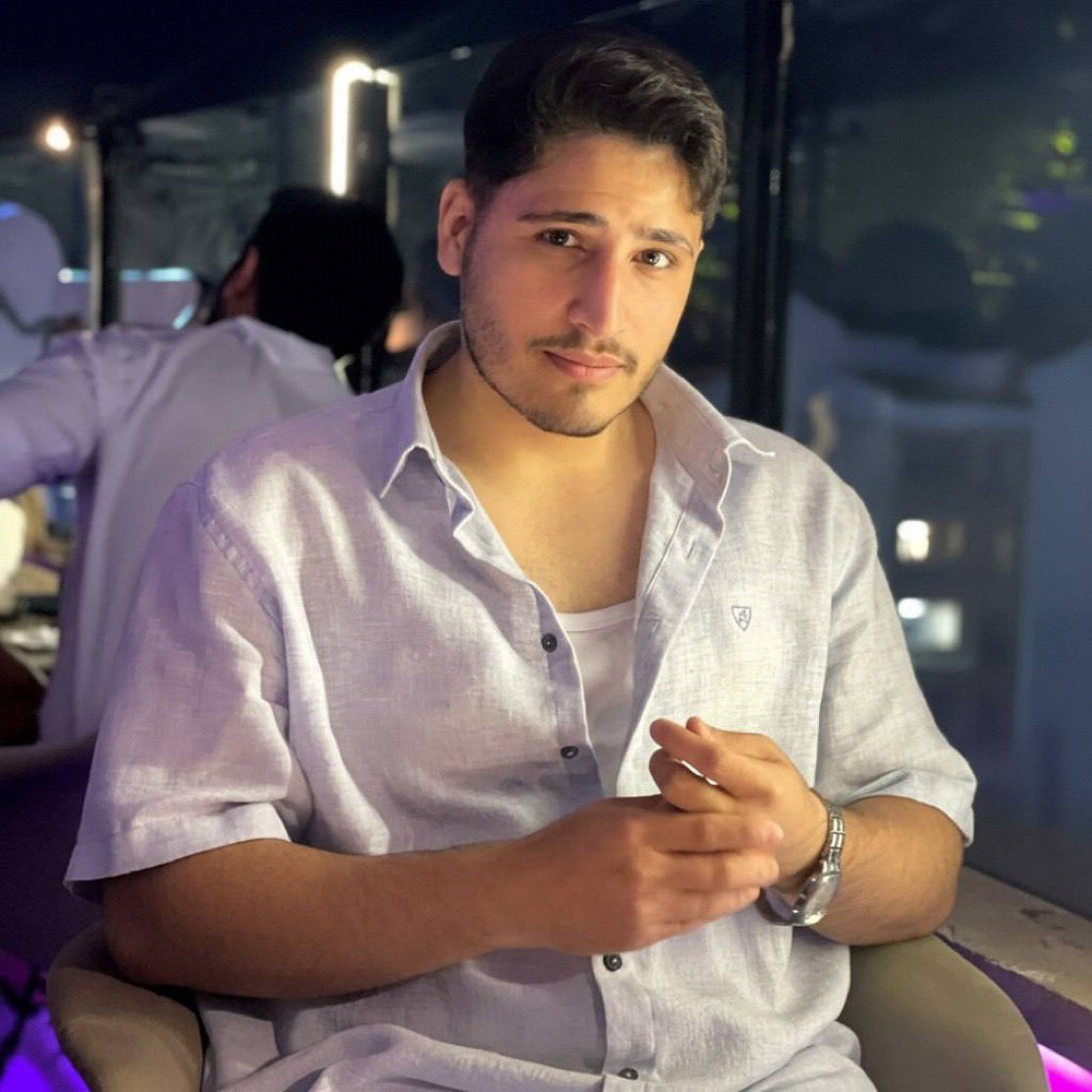 دوستش فرستاده 💔

فرزند ایران و جانفدای میهن
#عرفان_تقی‌زاده ۲۲ساله رشت🖤
