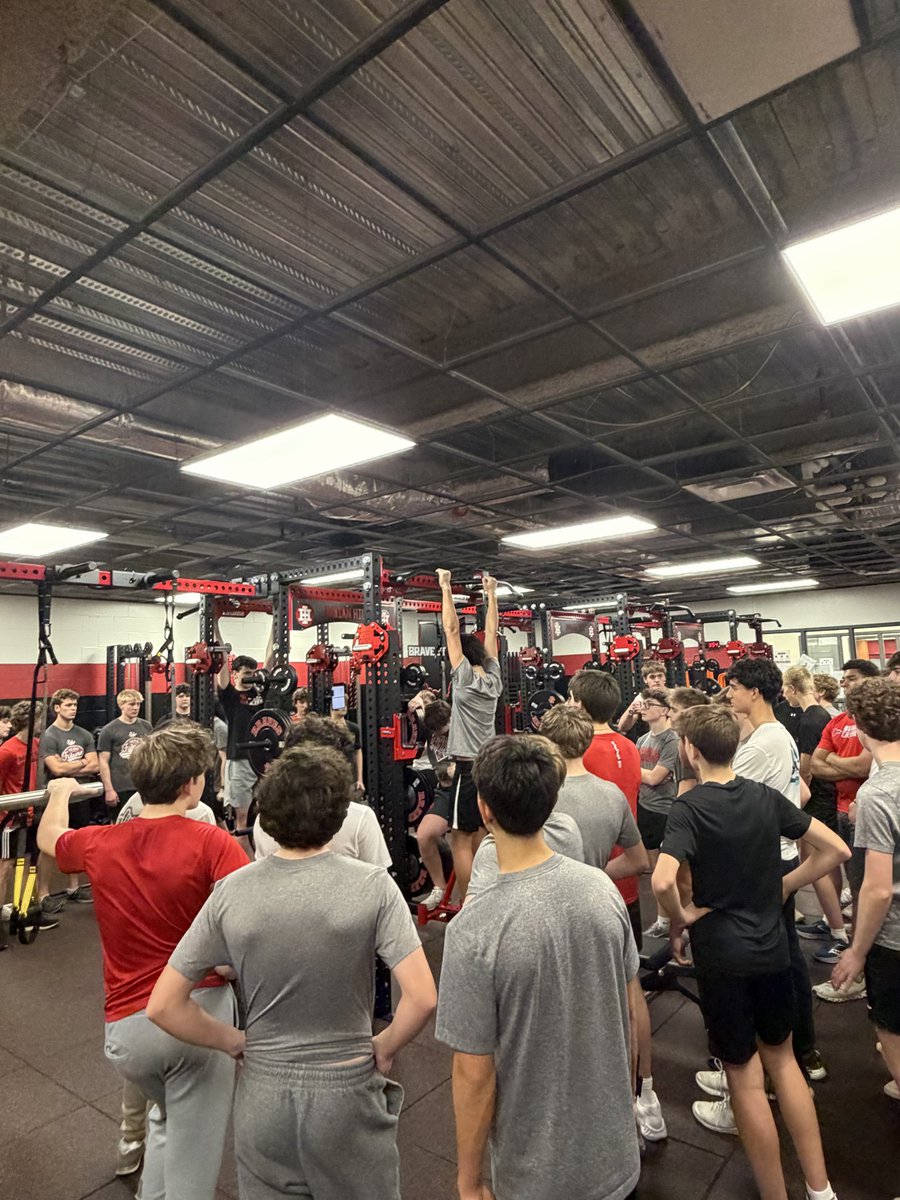 Logan Neff tweet media