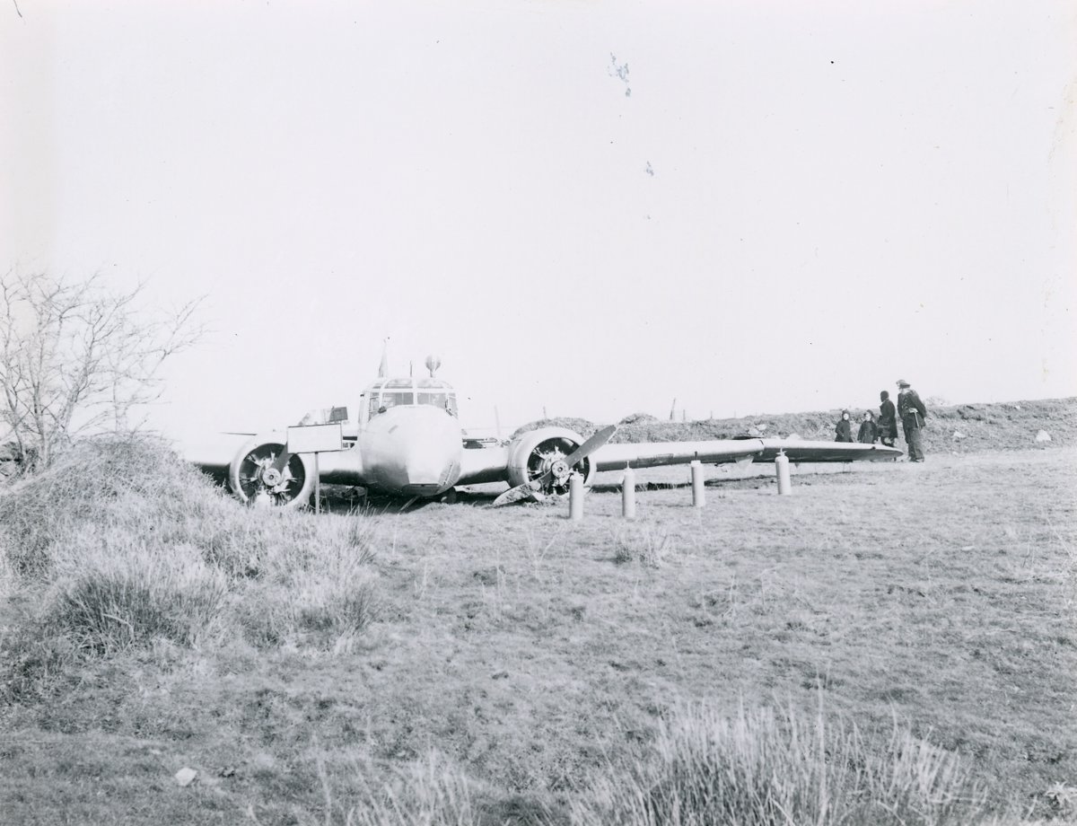 JerseyHeritage's tweet image. #OTD 75 yrs ago, an plane flying newspapers from Croydon to #JerseyCI crashed at the Airport. No-one was hurt but the plane was “a complete wreck”. These images from @JEPnews Photo Collection, held at #JerseyArchive, capture the plane after the accident in 1951.
#OurIslandStory