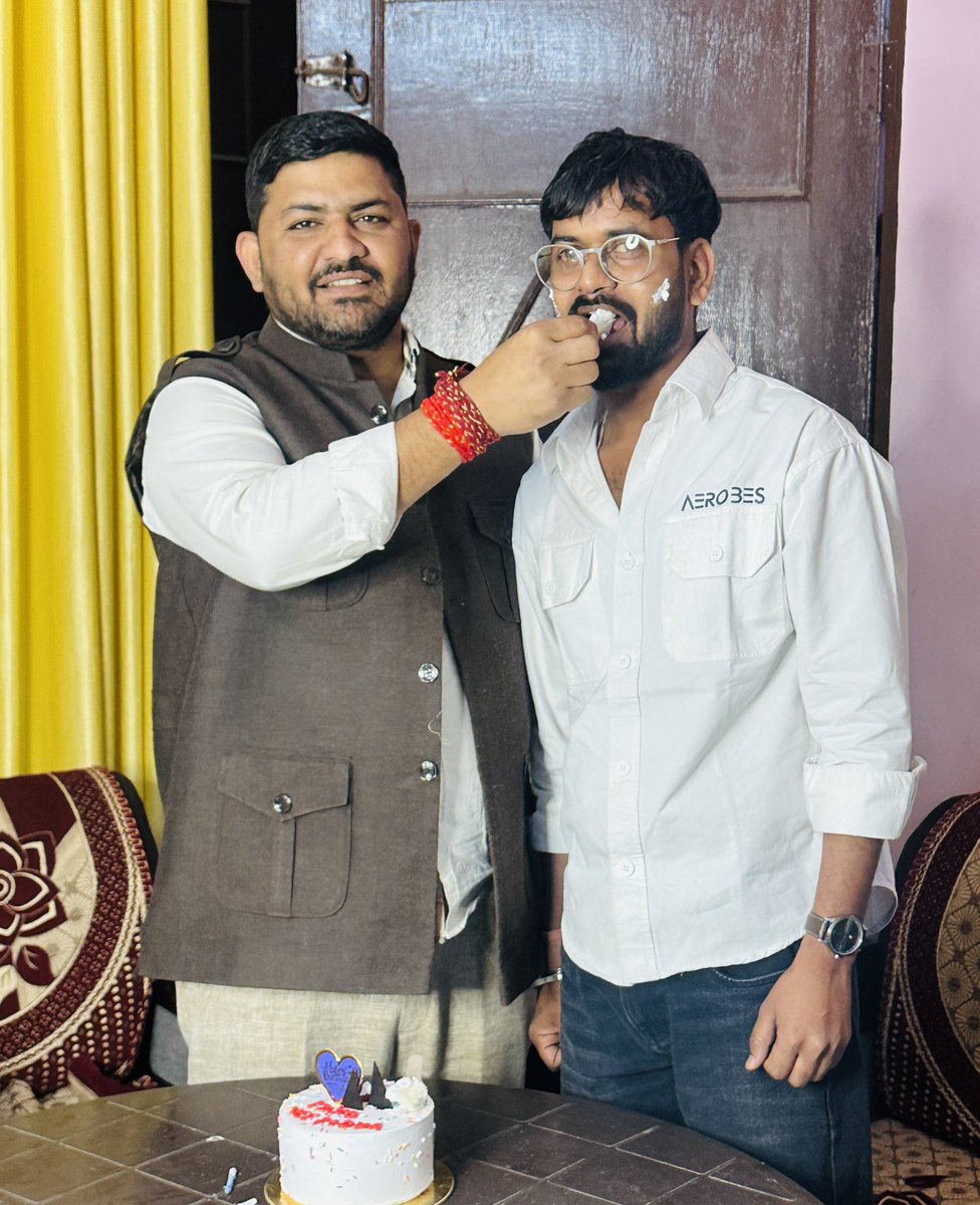 chandusainishp's tweet photo. वीर योद्धा व जेल के साथी मोनू जी सैनी गोदलाया को जन्मदिन की बधाई और शुभकामनाएँ !! https://t.co/mBuH45sITY