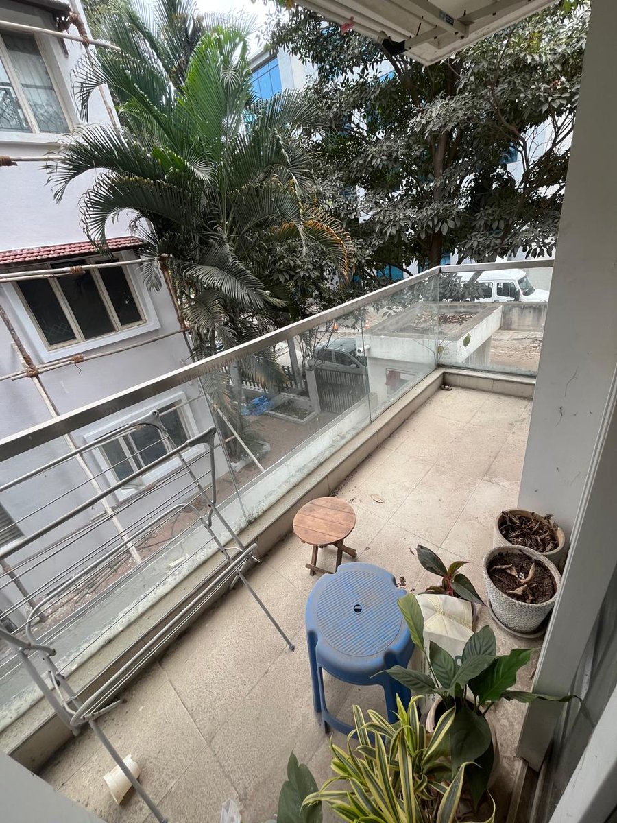 verbalLust's tweet photo. Looking for a male Flatmate for our 3BHK in Challaghatta (nr EGL/Domlur/Indiranagar). 📍 Rent: ~₹24k | Dep: ₹1.22L | Avail: Feb 15. Vibe: Chill, friendly, outgoing. Looking for a friend, not just a tenant! 📷🍻

@peakbengaluru @BangaloreRoomi @fmrbangalore https://t.co/OgmiTgIgK1