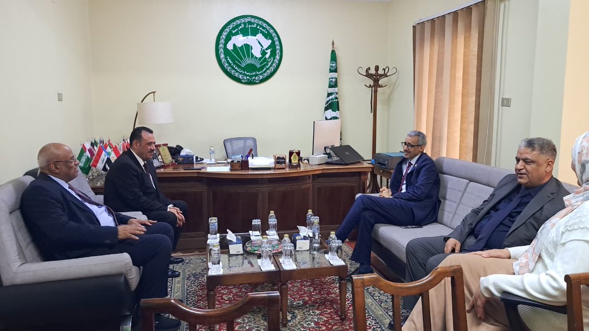 IARMSS's tweet image. معالي المدير العام للمنظمة العربية للتربية والثقافة والعلوم (الكسو) في رحاب معهد المخطوطات العربية بالقاهرة
أدى معالي الأستاذ الدكتور محمد ولد أعمر، المدير العام للألكسو الاثنين 2 فبراير 2026، زيارة رسمية إلى مقر معهد المخطوطات العربية بالقاهرة...
wp.me/pafp4k-62Y