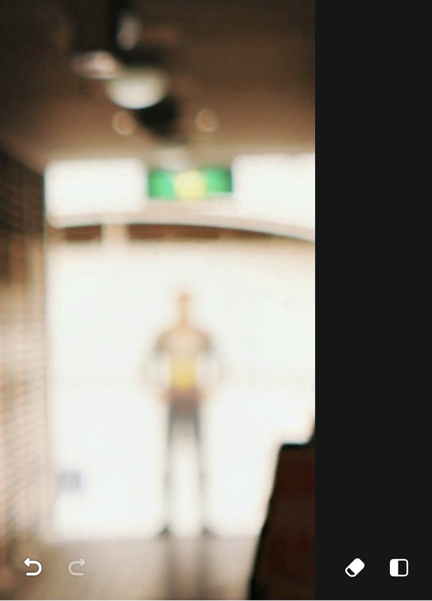 えまさんのオールドレンズで撮ってもらった🐢写真😆✨️
後ろの人間AIで消そうとしたら、某ヒーローみたいなのが現れて……怖いからそのまま残した笑