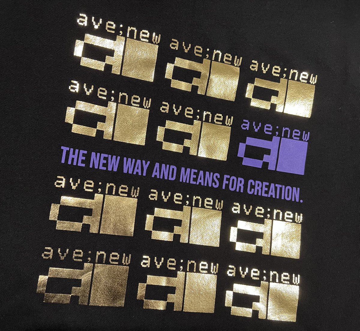 avenew_official's tweet photo. ave;new ONLINE SHOPにて新作グッズ 「ave;newスウェット」 📷https://t.co/623fwRS9k5「ave;newプレミアム今治ハンカチタオル」 📷https://t.co/uXryXrM6c1 上記商品を販売中です。皆様のご利用を心よりお待ちしております！ https://t.co/2EWIQQ2l5c