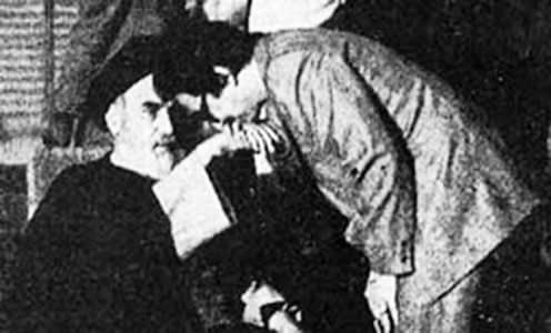 Formpardaz's tweet image. دموکراسی و آزادی یعنی رعیت و نوکر، چاکر، دستبوس، پاچه خوار هیچ احدی نباشی.انسان باشی، آزاده باشی، برابر باشی…
(نه شاه نه شیخ)

#از_دموکراسی_بگو