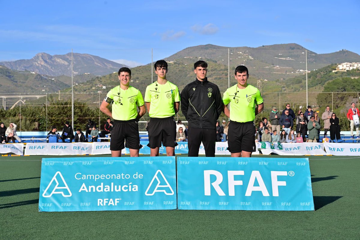 ⚽🏆 Campeonato de Andalucía de Selecciones Provinciales (Femenino y Masculino Alevín)

Gracias por vuestra labor y compromiso en una competición clave para el fútbol base andaluz. 💙⚽

Máximo · Bruno · Miguel · Carlos · Natalia · Amaya · Alejandra · Claudia

#ÁrbitrosRFAF