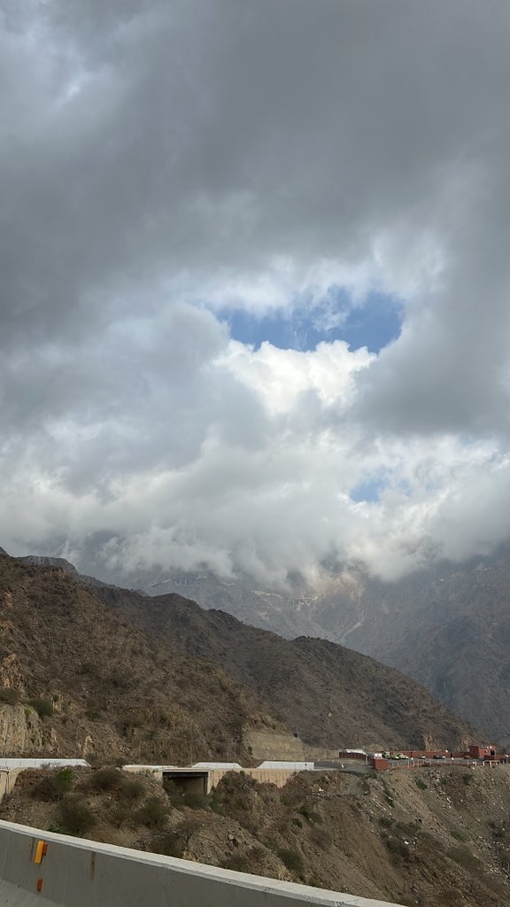 A (@a_5vd) on Twitter photo 