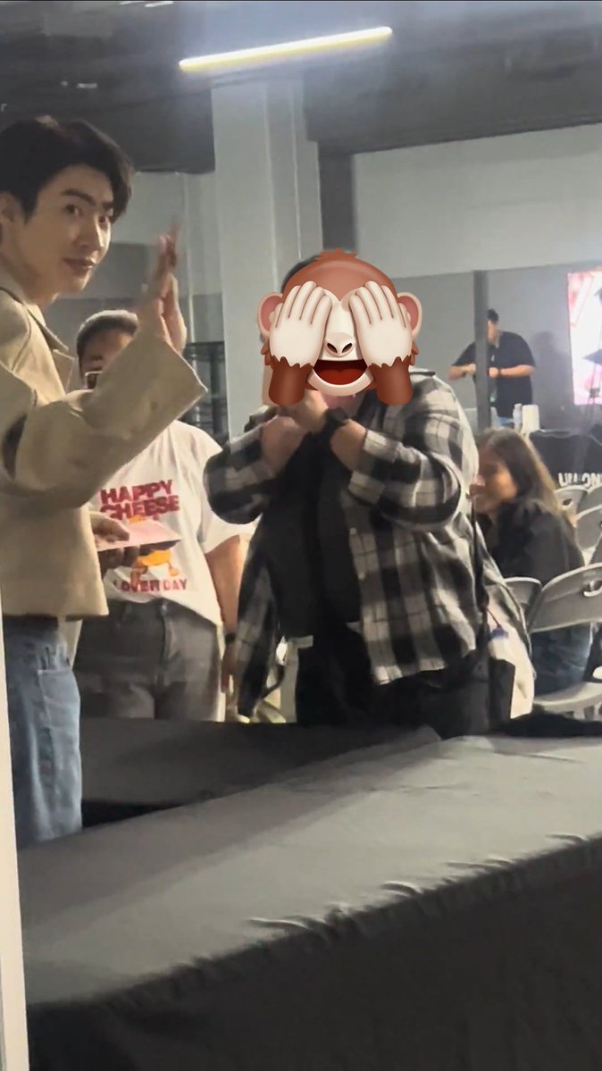 prettytin's tweet image. If you ask me last year (since January) what my 2026 plans are.. one thing is definite. To attend @off_tumcial bday event.
And thankfully I was able to get in. Soooo worth it. Special thanks to @hyuwhieyl, my sister &amp;amp; @lakthais for capturing my moment with Off💕