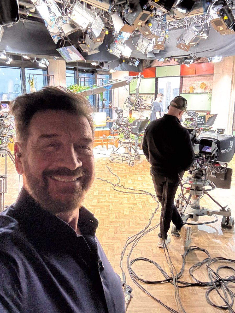 Nick Knowles tweet media