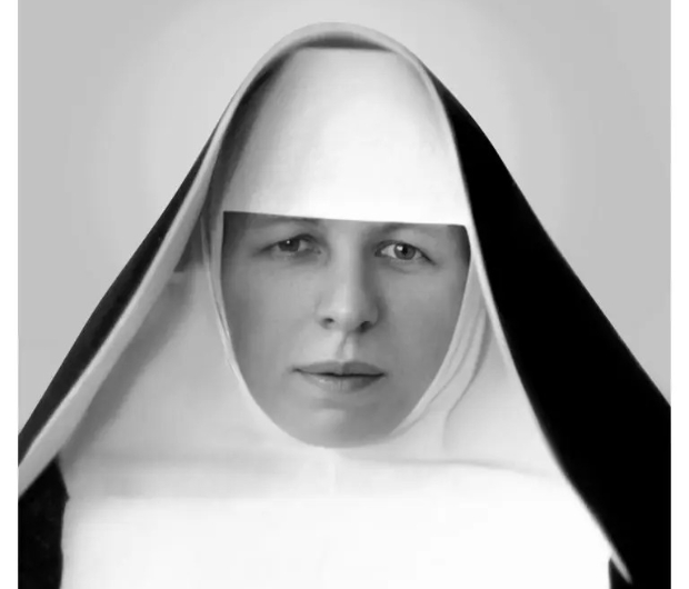 🕊️ Rusza proces beatyfikacyjny s. M. Adelgund Tumińskiej!

W 1945 r. w Chojnicach oddała życie, ratując kobiety przed żołnierzami Armii Czerwonej. Biskup Pelpliński wydał Edykt zapowiadający dochodzenie kanoniczne.

📢 Masz pamiątki lub wiedzę o Siostrze? Zgłoś to w swojej