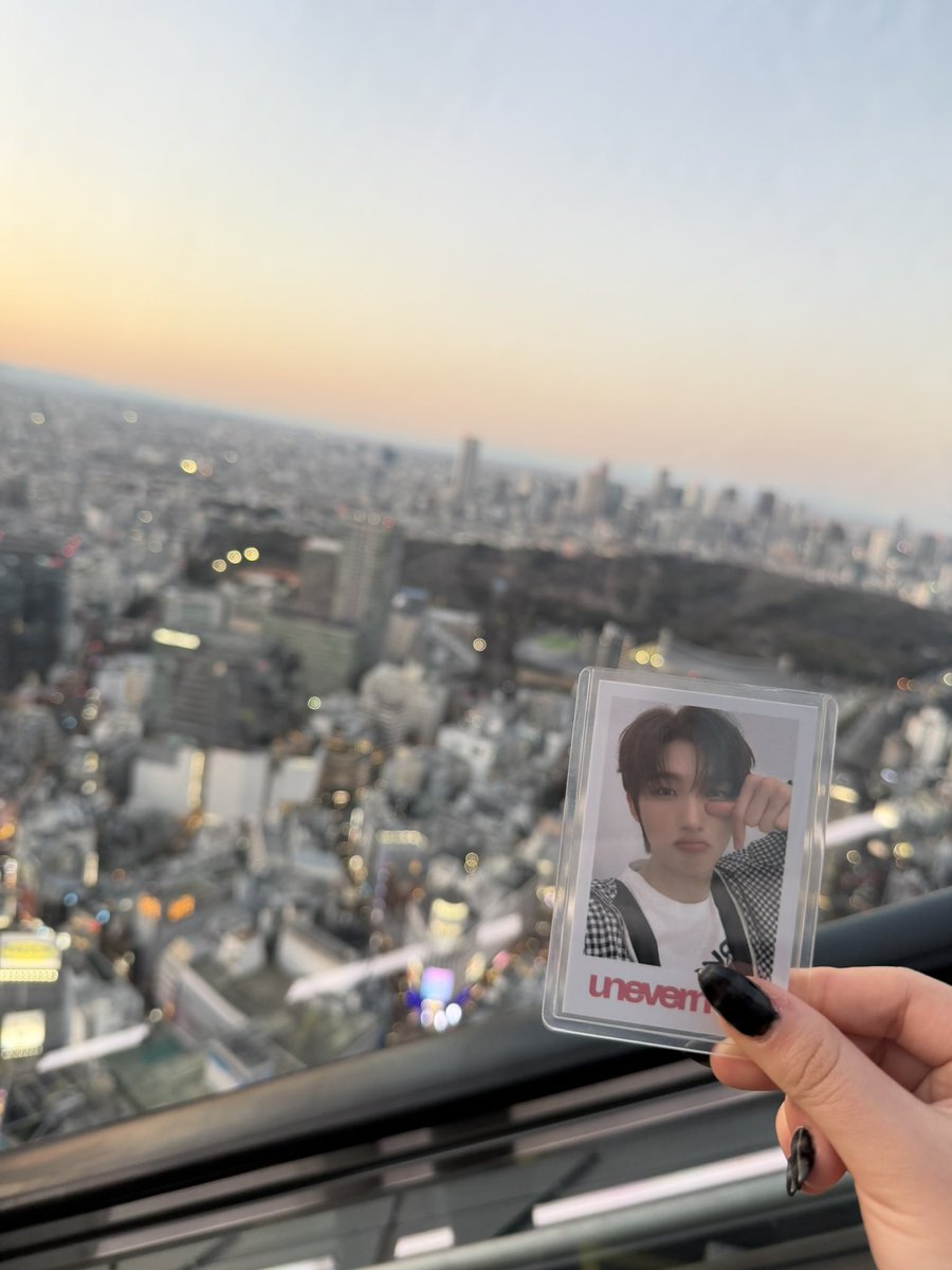히쥭 tweet media