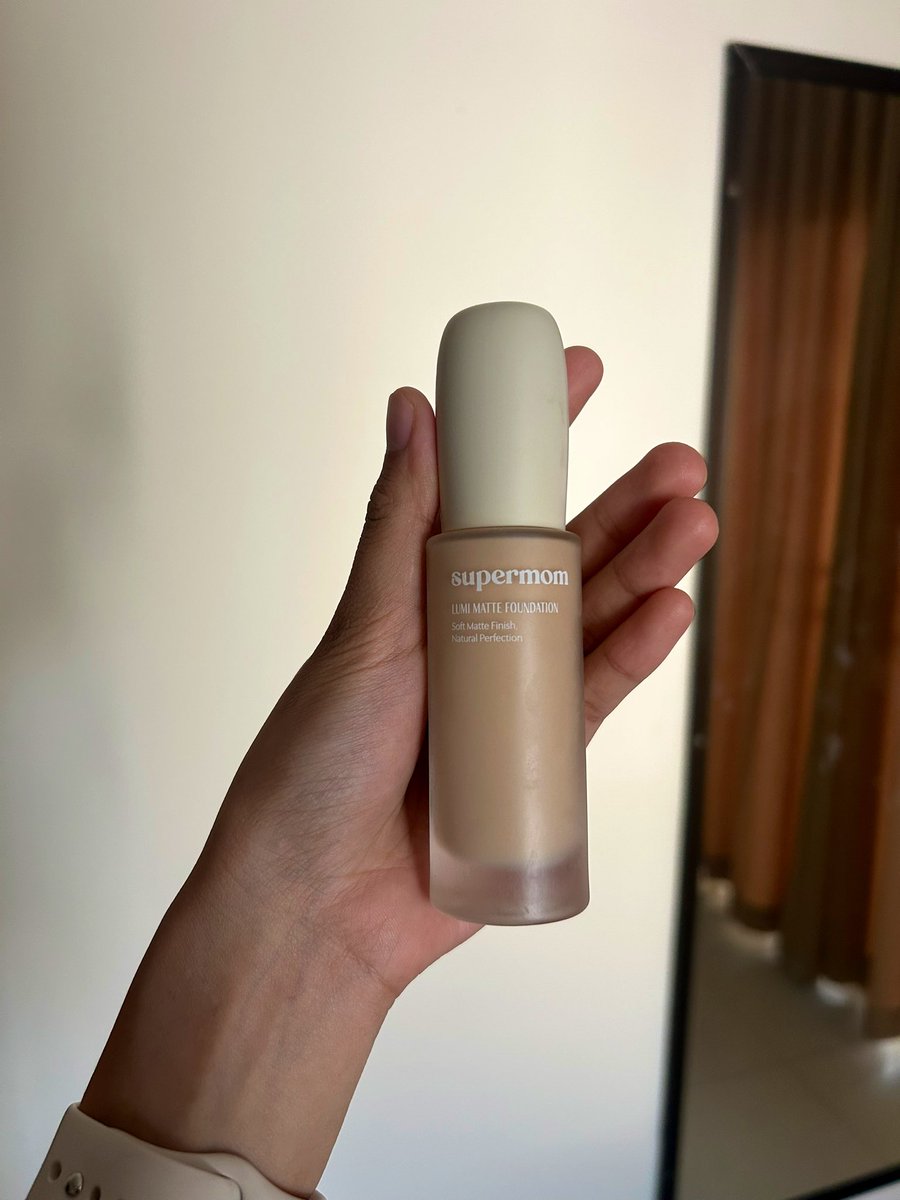 j2byme's tweet photo. ส่งต่อ เบอร์ 22W 300 รวมส่งค่ะ #ส่งต่อรองพื้น #supermom #เครื่องสำอางค์มือสอง https://t.co/wdpQOaDy71