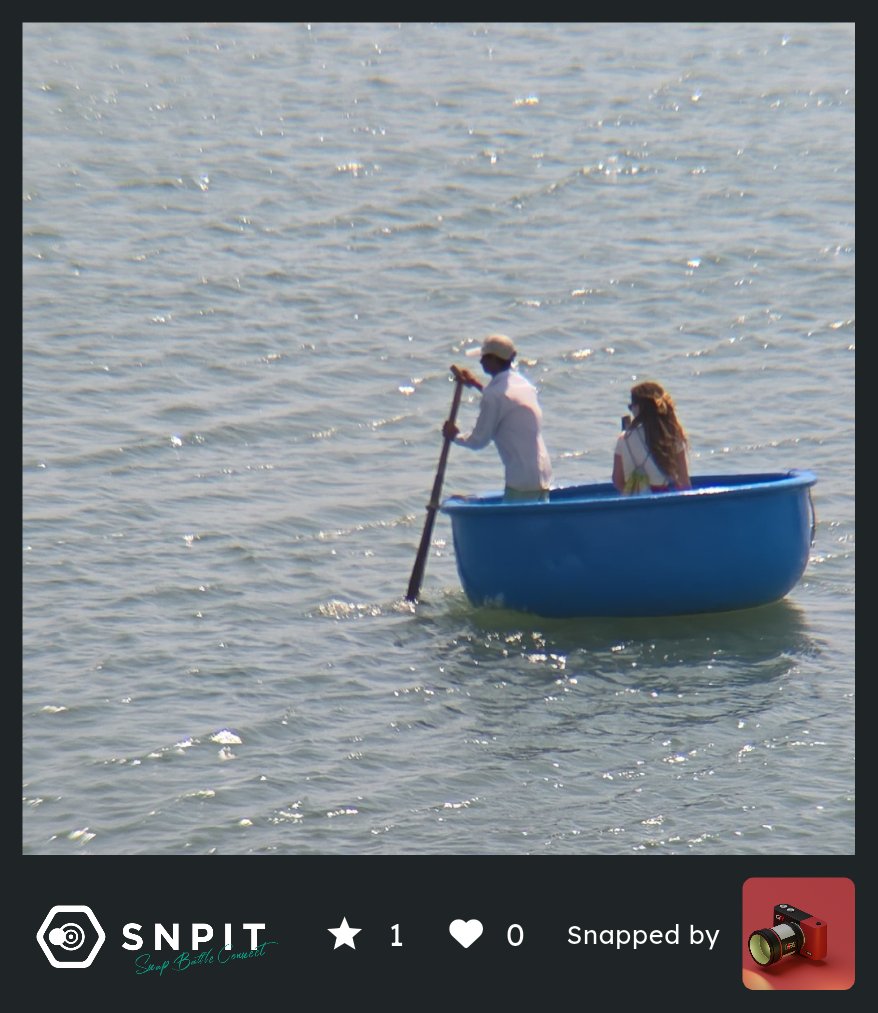 Sea basket boating, a tourist activity should try to experience when coming to Vietnam. Photo taken at Muine Sea
 #SNPIT