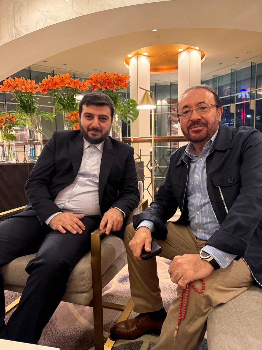 تشرفت بلقاء الدكتور فيصل القاسم في الدوحة، في حديث تناول قضايا تخص تاريخ سوريا ومستقبلها والإعلام وتحولاته.
