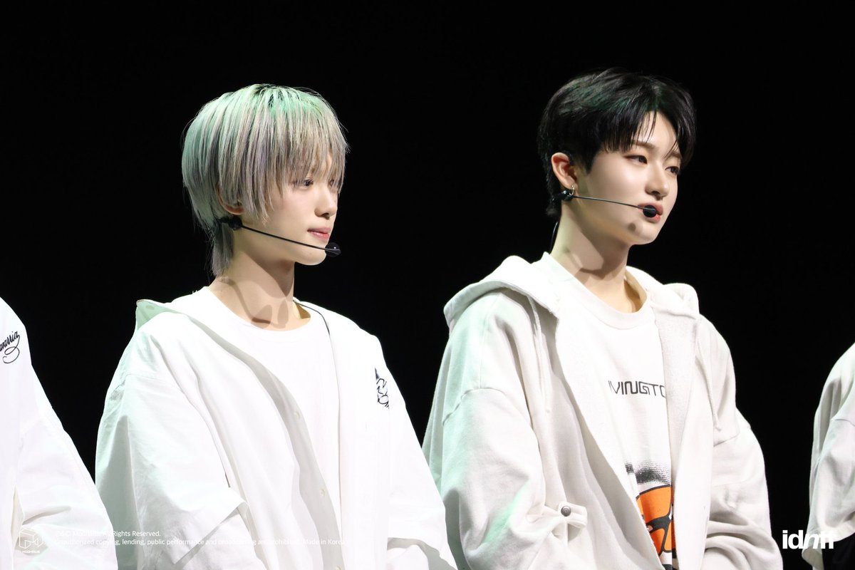 sojuoramericano's tweet photo. obsessed by sojuoramericano
☕️2junz fanfic
☕️idol x bodyguard au
idol!seongjun | bodyguard!yejoon
thread to chapters
#2junz https://t.co/ApWLePOofC