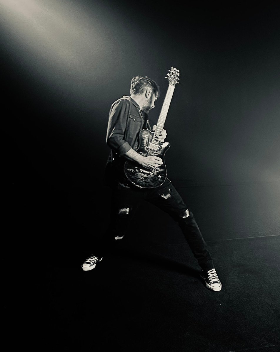 New HARDLINE single drops very, very soon! 
Can’t fu*🤬in’ wait for you to hear it!
Meanwhile the tour preparation is in full swing, check out the dates and tickets at hardlinerocks.com/tour-dates/

Photo by drummer Marco Di Salvia 😁