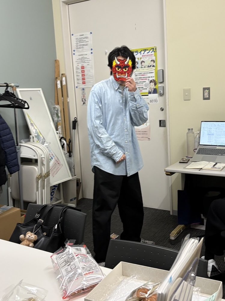 恵方巻き

もし恵方の反対を向いて口から吐き出したら
吉凶のプラマイどっちになるんじゃろう
