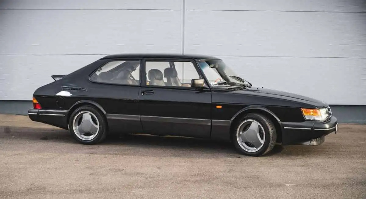 The Last Run Edition &amp;#8211; SAAB 900 GT Aero saabplanet.com/the-last-run-e…