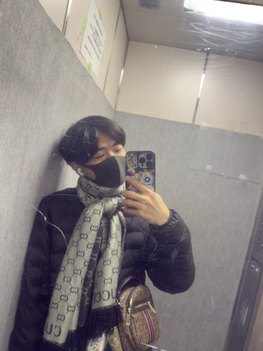 すねお tweet media