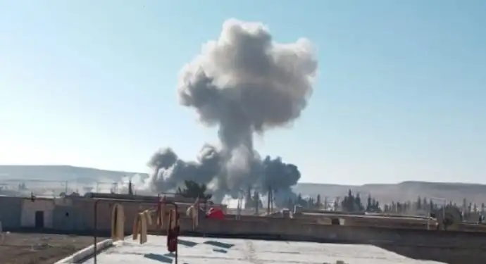 Dergo1's tweet photo. Efrîn-Suriye İnsan Hakları Örgütü’nün Ocak ayı verilerine    göre, Türk devletine bağlı HTŞ ve IŞİD çetelerinin Kuzey ve Doğu Suriye’de bin 220 kişi'yi katledildi, 2 bin kişi de çeteler tarafından kaçırıldı. https://t.co/b010Y4eA7n