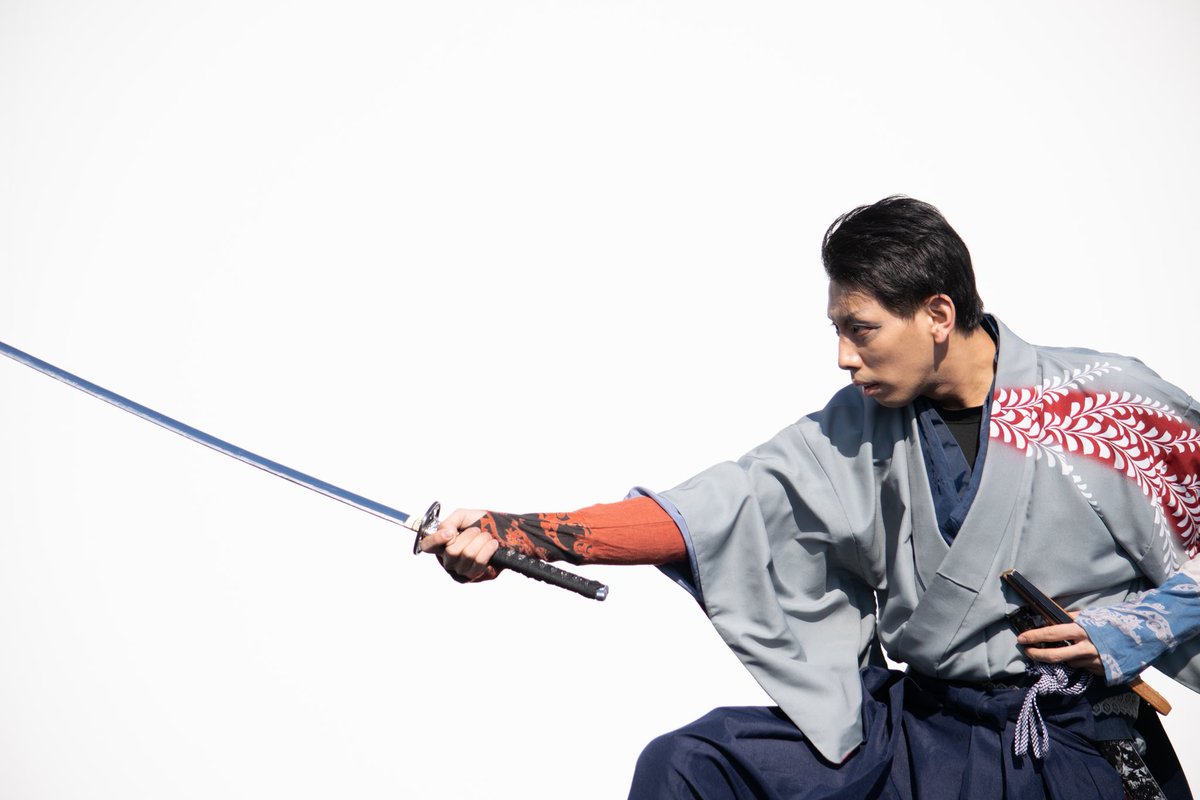 ZakuFu's tweet photo. 銀テを貼り直したので
えらいこうです✌️

心機一転全張替…！

これからがたのしみです🌴 https://t.co/vsw6Ljv7SE