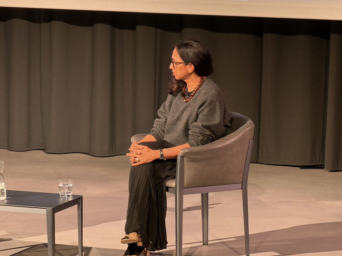 jclabarre's tweet photo. Les lundis du 1 du 2 février 2026 avec Natacha Appanah interviewée par @ericfotto 
À chaque lundi du 1, un moment fort. https://t.co/cIEBHkWXgV