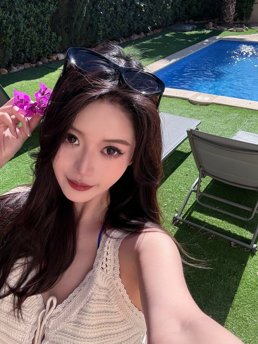 Stlla_ly's tweet photo. Hi web3, I’m Stella — happy to finally be here.
 
I’m currently working as BD & Ops at @RWAX_life , focusing on partnerships and ecosystem growth in the #RWA space.
 
I love connecting with builders, 📈founders and creators who are serious about bringing real-world assets on-chain — and turning ideas into real products.⛓️
 
Besides #Web3, I’m also passionate about traveling ✈️photography📷and badminton🏸.
Looking forward to meeting more amazing people here～🤗
 
Nice to meet you all — let’s build together
 
#crypto #web3 #realworldasstet #btc #eth #blockchain