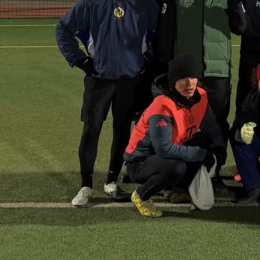 piing810's tweet image. 아빠거기서뭐해