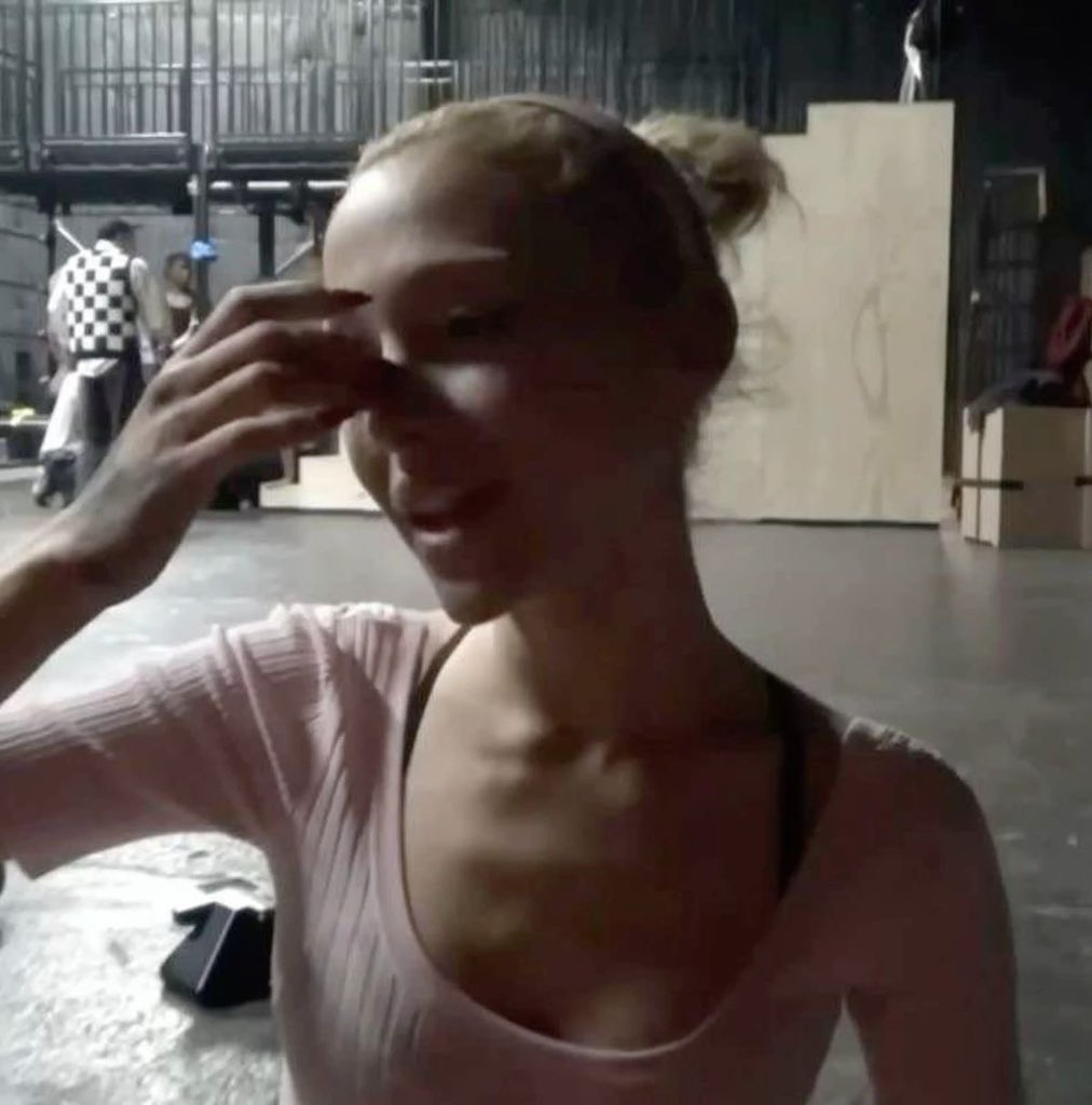 losing weight's so easy when u just don't eat