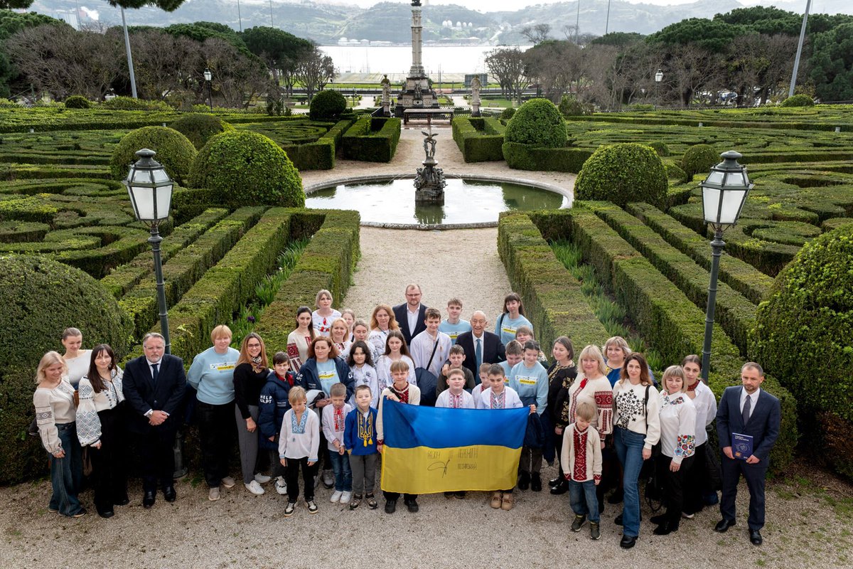 CIMIC_UA's tweet photo. CIMIC of the AFU continues to support families of fallen Defenders, focusing on care, recovery, and long-term assistance

🇵🇹 We are grateful to Portugal for its solidarity and for hosting a rehabilitation program that helped Ukrainian children recover and feel safe https://t.co/ne7dpNf3OJ