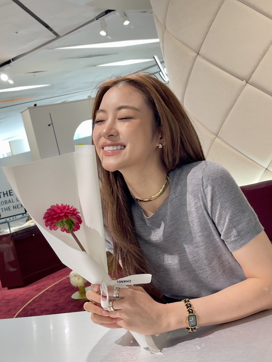 LenaMiu_CH3's tweet photo. Perfect Match

LENAMIU COCO CRUSH CHANEL
#CHANELxLenaMiu
#LenaMiu #ลีน่าหมิว https://t.co/jNSzUCSxwW