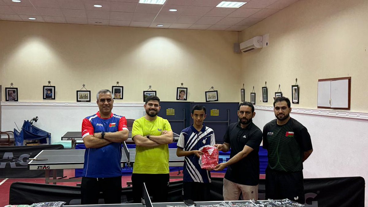 ibritabletennis's tweet photo. استقبل مركز الواعدين بنادي عبري مدرب المنتخب الوطني الكابتن( أوميد شمس) حيث اطلع على مستوى اللاعبين ووقف على الجوانب الفنية، وذلك ضمن متابعة وتقييم الفئات  السنية، ويتقدم المركز بالشكر للكابتن أوميد شمس والإتحاد العماني لكرة الطاولة على المتابعة المستمرة متمنين للجميع دوام النجاح https://t.co/crFC8CsWHh