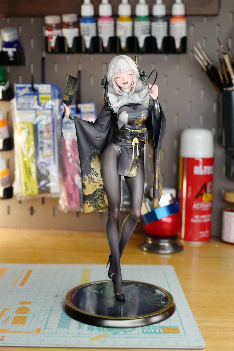 Yotuyasama's tweet photo. WF2026冬で展示と販売を予定しています。
ブース番号：5-28-01 
原型@yotuyasama
涂装@KomaruKadomaru
1/7 GK未塗装キット 
価格：21,000円  
数量：30体    

※本品は未塗装・未組み立ての白色樹脂キットです。購入者は自身で、��たは第三者に組み立て・塗装を依頼する必要があり、一定の工作技術が求められます。購入をご検討の際は十分ご注意ください。

#NIKKE #ニケ #ブラン #Blanc