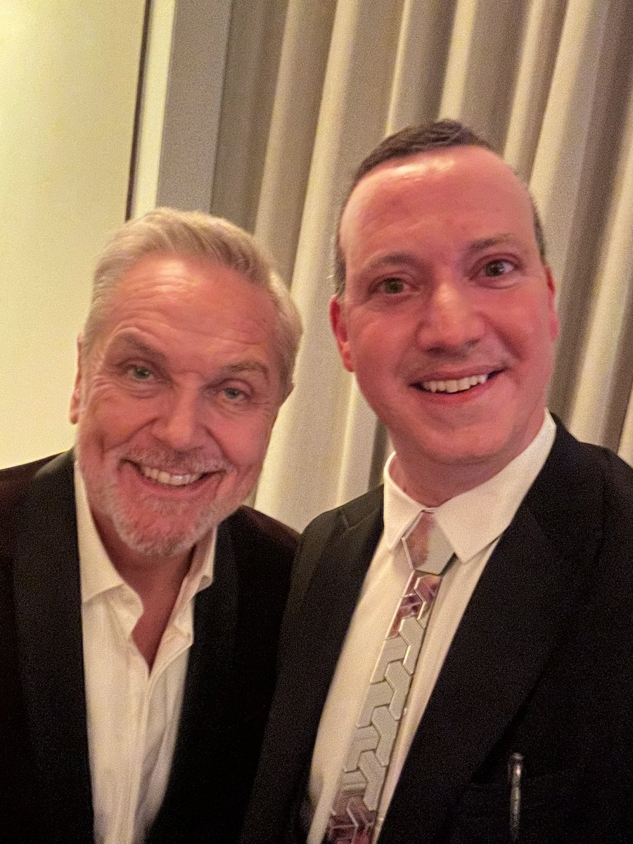 STEPHEN BARRY - Magician tweet media